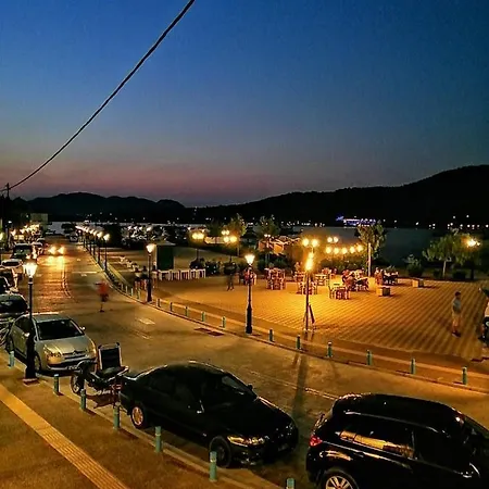 Waterway View Apartment