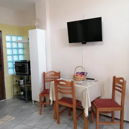 Waterway View Appartamento Galatás